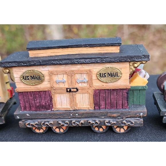 JC Penney Home Towne Express 1998 Christmas Train Cars Set of 4 - Picture 7 of 10